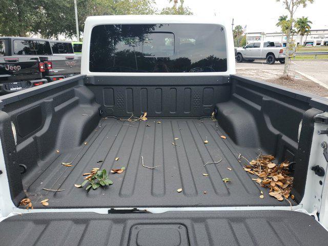 new 2025 Jeep Gladiator car, priced at $43,674