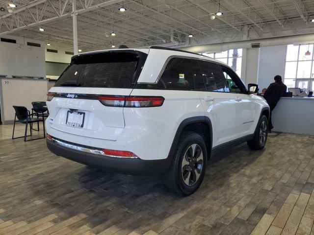 new 2025 Jeep Grand Cherokee 4xe car