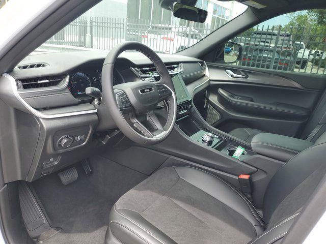 new 2025 Jeep Grand Cherokee L car, priced at $37,672