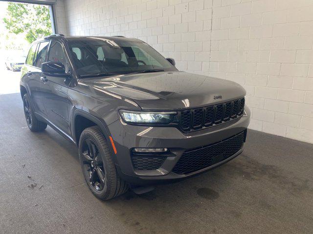 new 2024 Jeep Grand Cherokee car, priced at $45,921