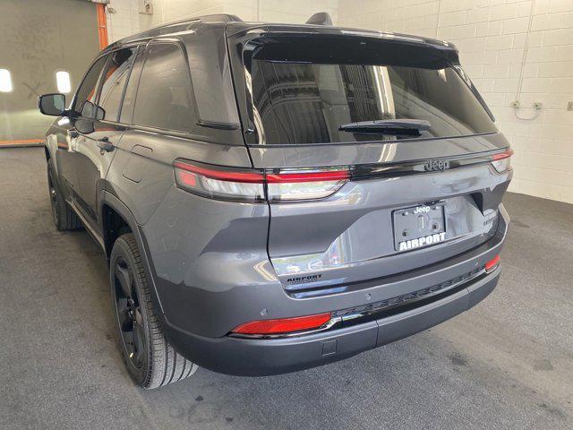 new 2024 Jeep Grand Cherokee car, priced at $45,921