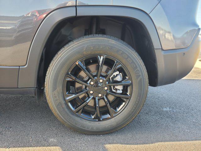 used 2023 Jeep Cherokee car, priced at $21,542