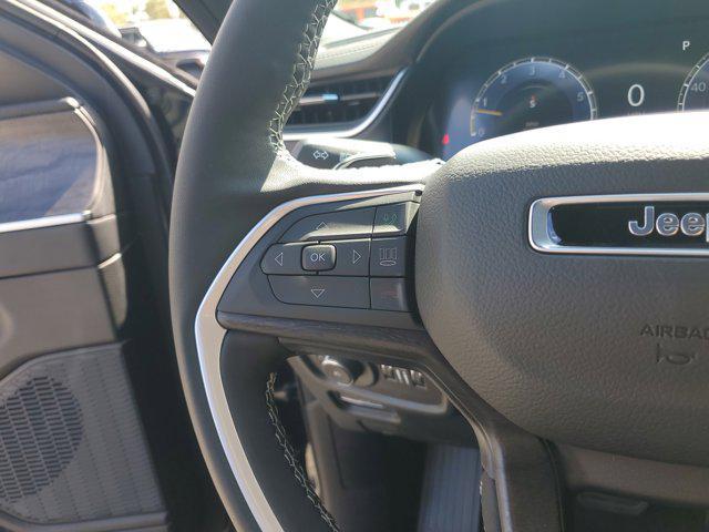 new 2025 Jeep Grand Cherokee car, priced at $36,155