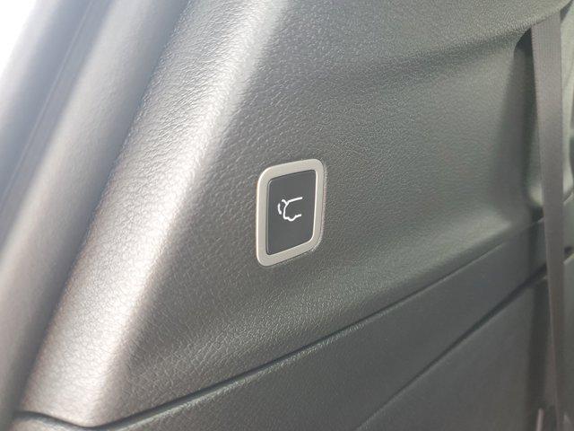 new 2025 Chrysler Voyager car, priced at $32,745