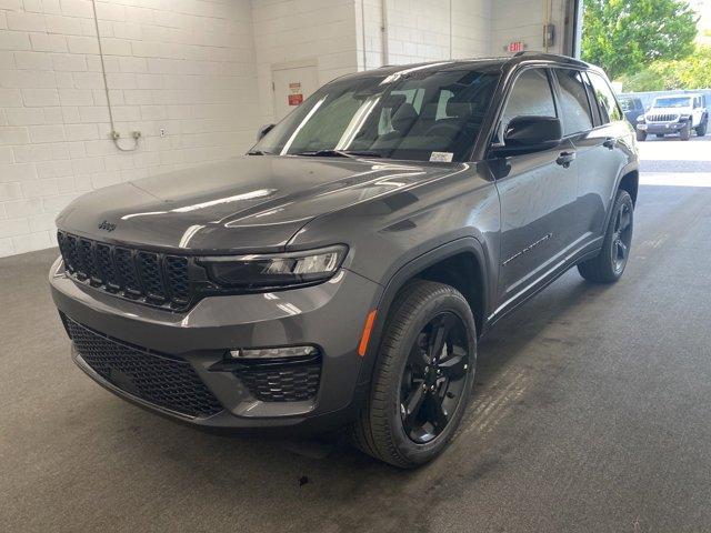 new 2024 Jeep Grand Cherokee car, priced at $45,921