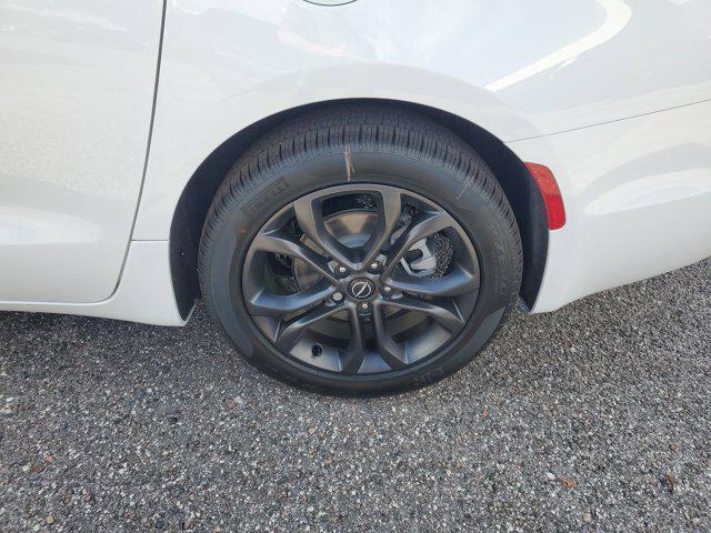 new 2026 Chrysler Pacifica car, priced at $35,112