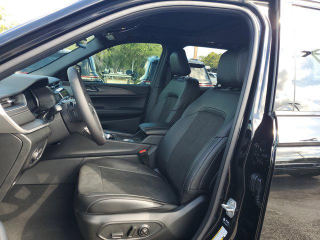 new 2025 Jeep Grand Cherokee car, priced at $36,023