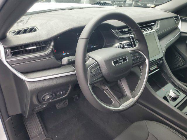 new 2025 Jeep Grand Cherokee car, priced at $34,464