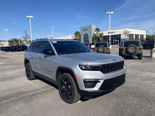 new 2025 Jeep Grand Cherokee car, priced at $40,476