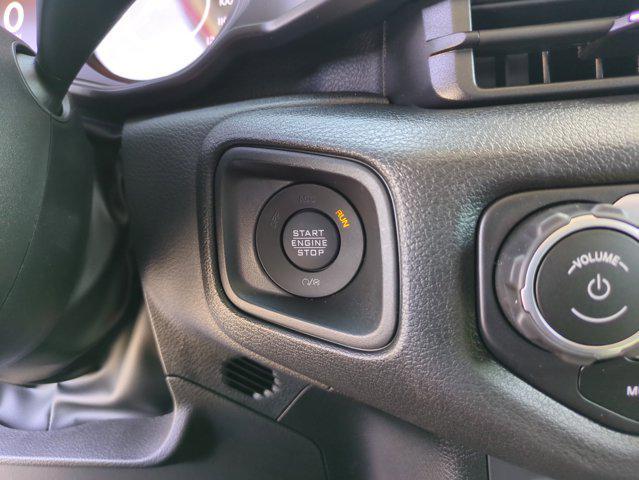 new 2025 Jeep Gladiator car, priced at $38,451