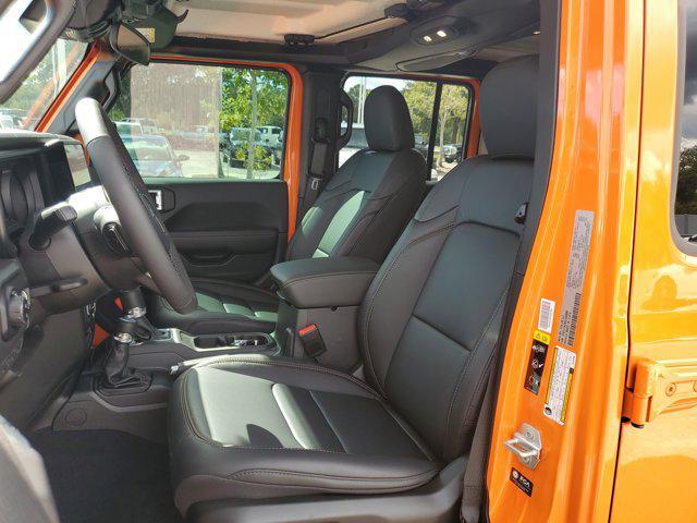 used 2025 Jeep Gladiator car, priced at $39,379