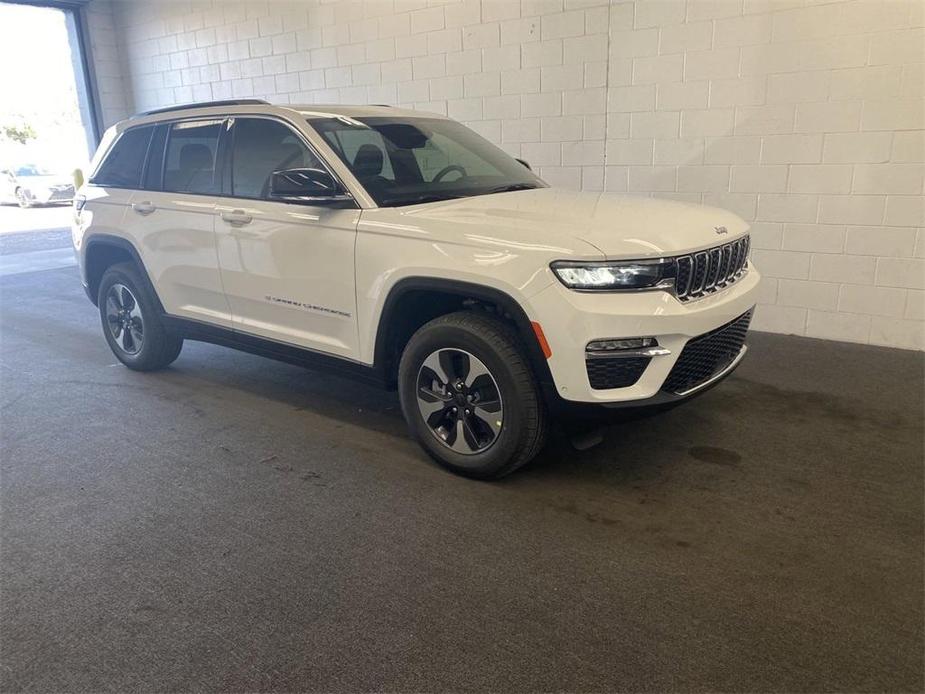 new 2024 Jeep Grand Cherokee 4xe car, priced at $52,328