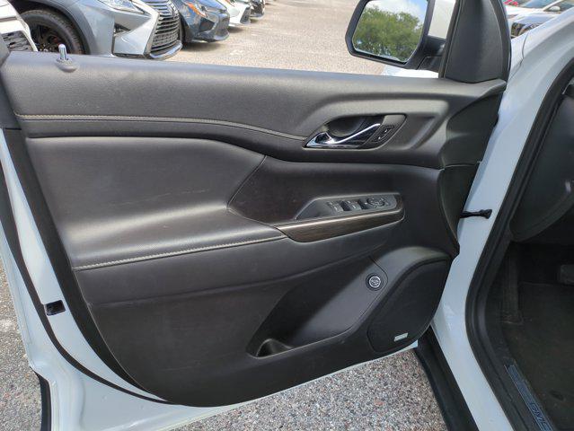 used 2023 GMC Acadia car, priced at $25,420