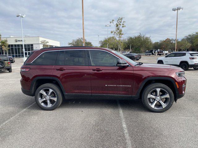 new 2025 Jeep Grand Cherokee car, priced at $43,011