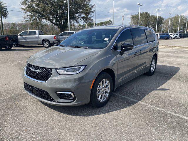 new 2025 Chrysler Pacifica car, priced at $37,401