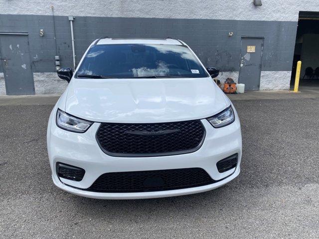 new 2024 Chrysler Pacifica car, priced at $35,973