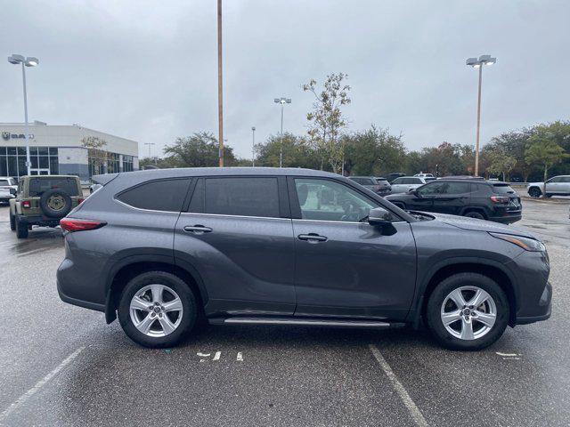 used 2022 Toyota Highlander car, priced at $26,780