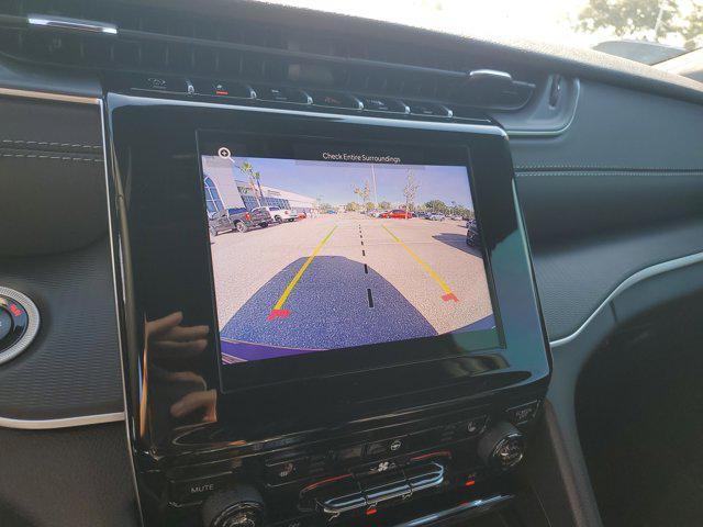 new 2025 Jeep Grand Cherokee car, priced at $33,717