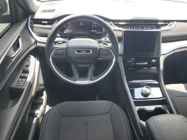 new 2025 Jeep Grand Cherokee L car, priced at $39,075