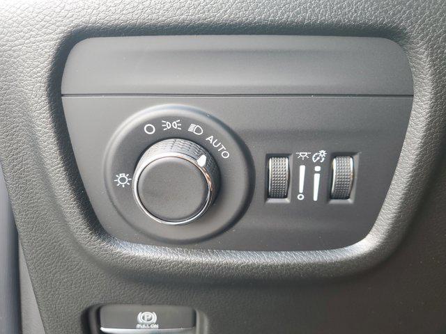 new 2025 Jeep Grand Cherokee L car, priced at $39,075