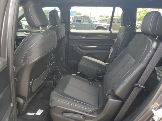 new 2025 Jeep Grand Cherokee L car, priced at $39,075