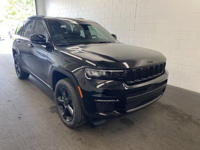 new 2024 Jeep Grand Cherokee L car, priced at $40,700