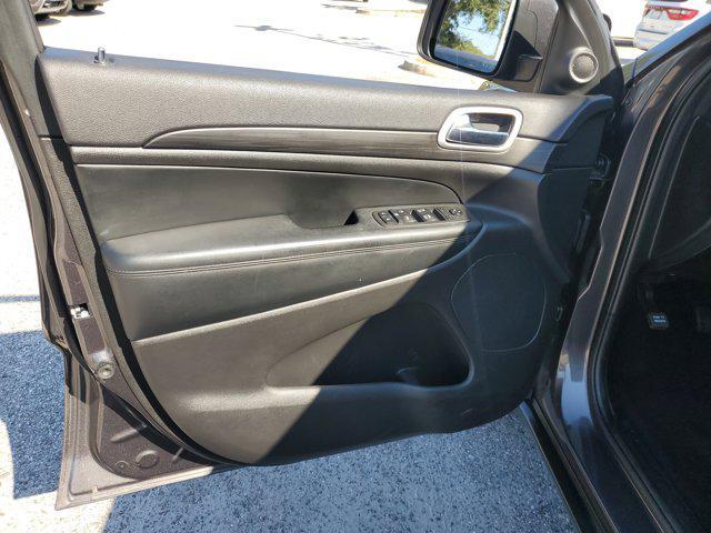 used 2021 Jeep Grand Cherokee car, priced at $17,905