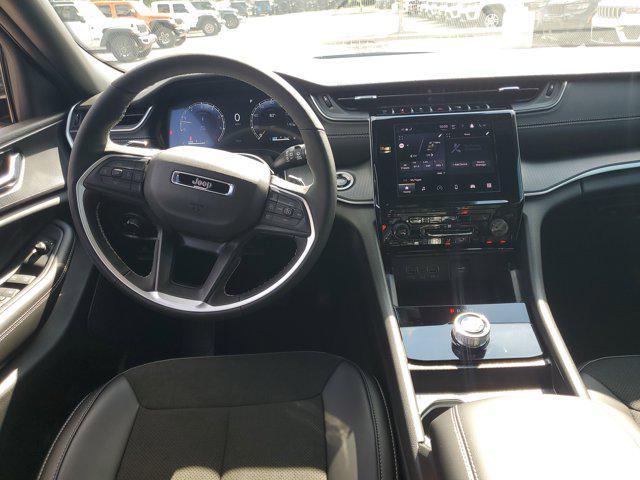 new 2025 Jeep Grand Cherokee car, priced at $35,505