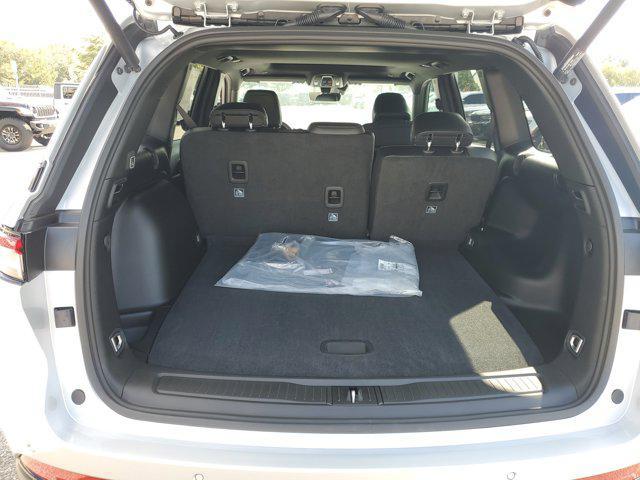 new 2025 Jeep Grand Cherokee car, priced at $35,505