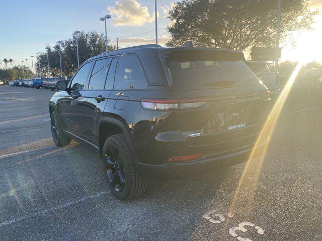 new 2025 Jeep Grand Cherokee car, priced at $37,729