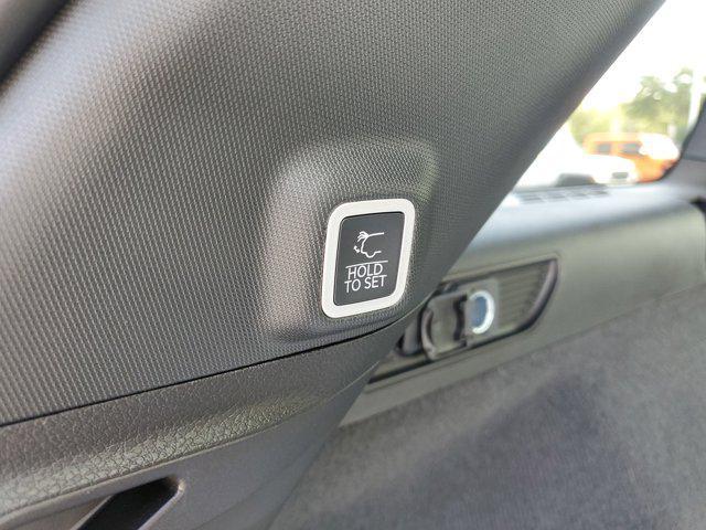 new 2025 Jeep Grand Cherokee car, priced at $48,974