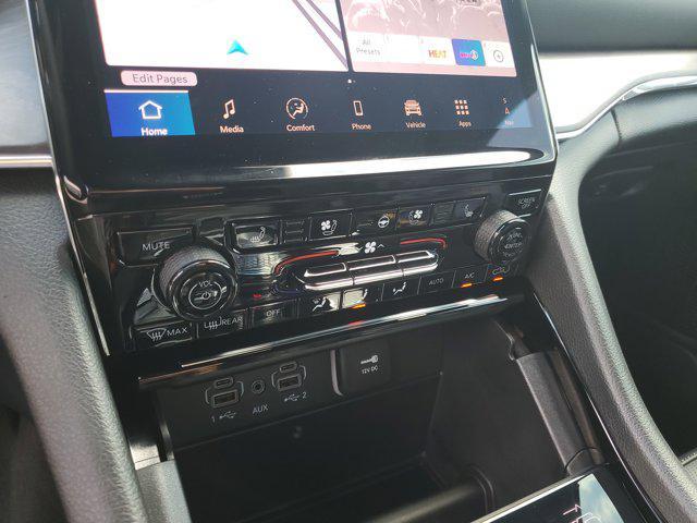 new 2025 Jeep Grand Cherokee car, priced at $48,974