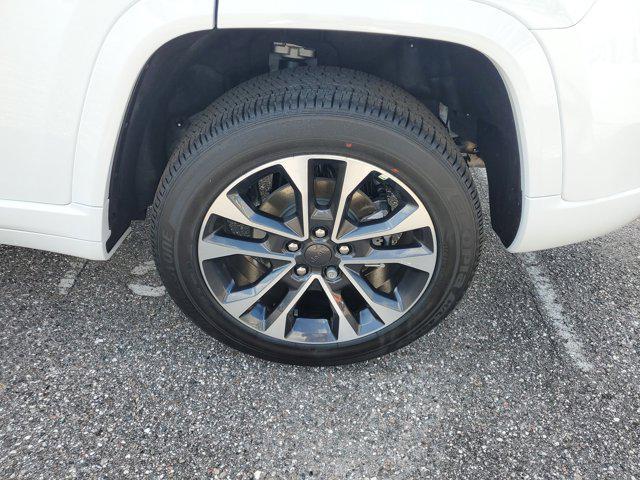 new 2025 Jeep Grand Cherokee car, priced at $48,974