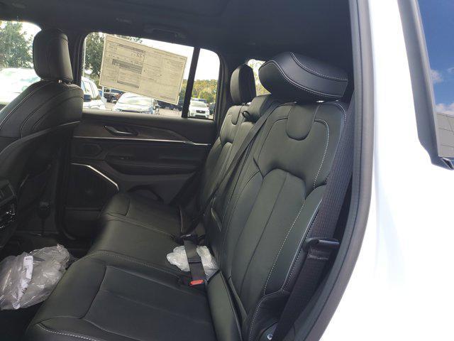 new 2025 Jeep Grand Cherokee car, priced at $48,974