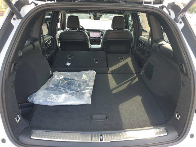 new 2025 Jeep Grand Cherokee car, priced at $48,974