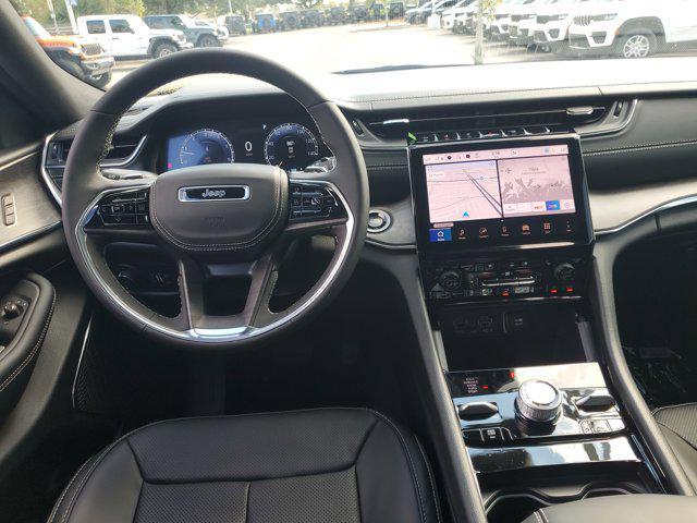 new 2025 Jeep Grand Cherokee car, priced at $48,974