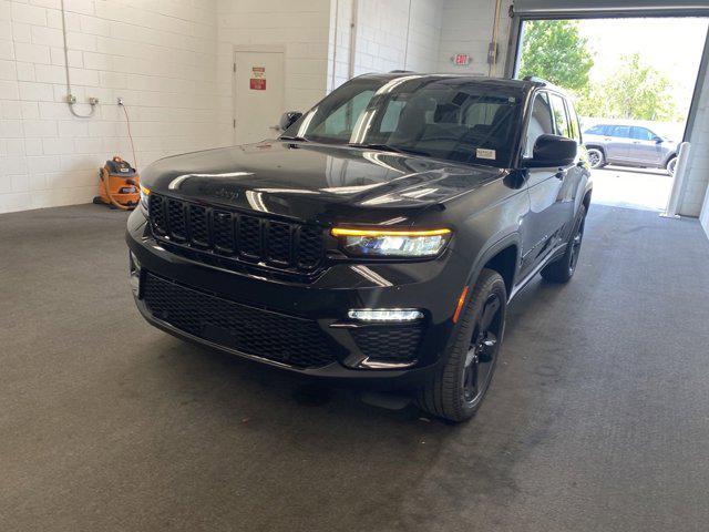 new 2024 Jeep Grand Cherokee car, priced at $47,099