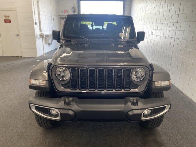 new 2024 Jeep Gladiator car, priced at $39,937