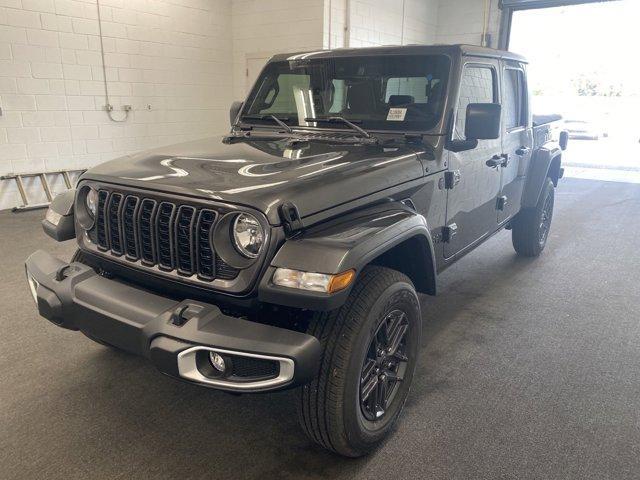 new 2024 Jeep Gladiator car, priced at $39,937