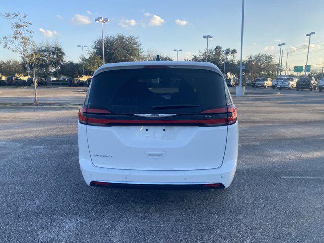 new 2025 Chrysler Pacifica car, priced at $36,955