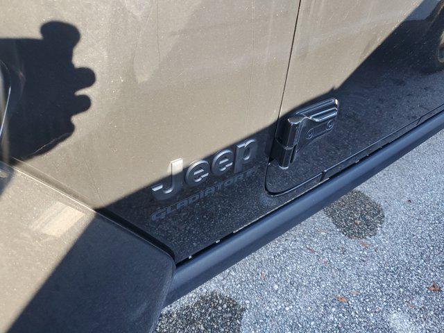 used 2023 Jeep Gladiator car, priced at $31,979