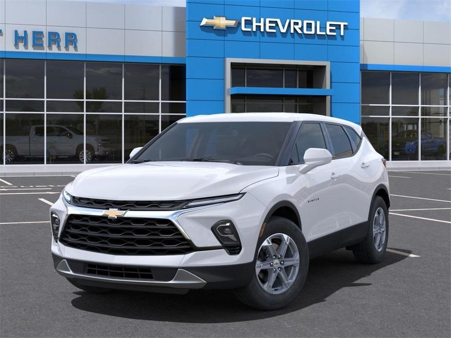 new 2024 Chevrolet Blazer car, priced at $37,993