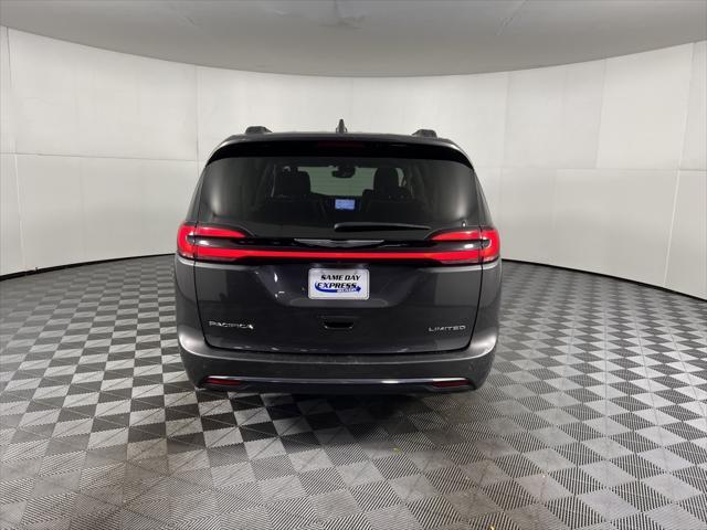 used 2022 Chrysler Pacifica car, priced at $27,563