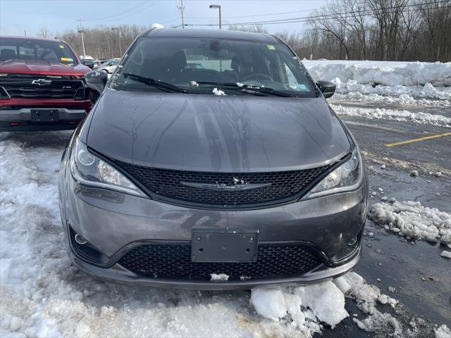 used 2020 Chrysler Pacifica car, priced at $20,976