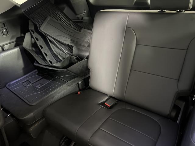 used 2021 Chevrolet Traverse car, priced at $28,960