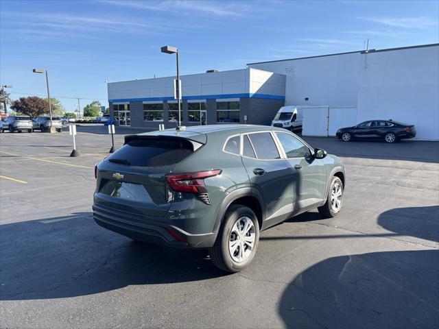 used 2025 Chevrolet Trax car, priced at $22,900