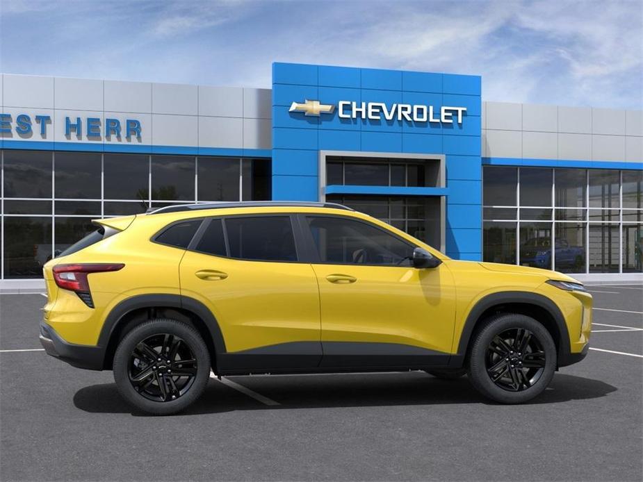 new 2025 Chevrolet Trax car, priced at $25,785