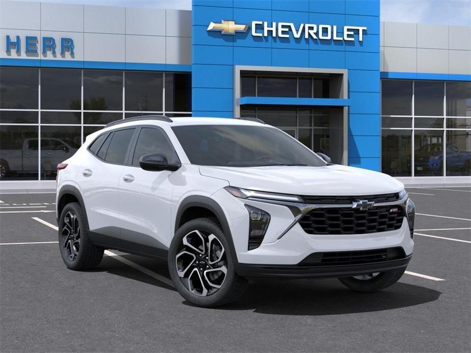 new 2025 Chevrolet Trax car, priced at $25,500