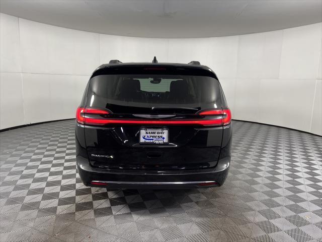 used 2022 Chrysler Pacifica car, priced at $23,560