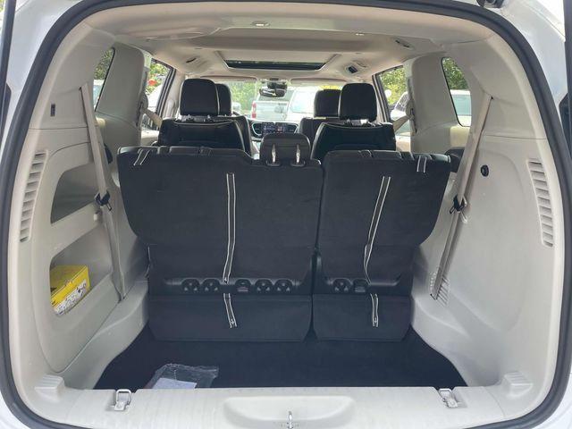 used 2023 Chrysler Pacifica car, priced at $27,690